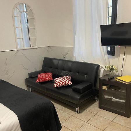 1-Tourist House Bologna-Cefalonia - Self Check-In Exterior foto